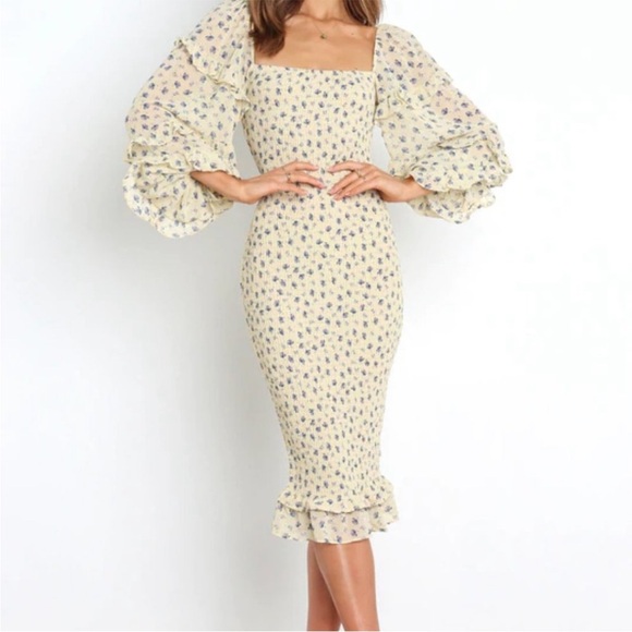 NWT PETAL & PUP LEIA Floral Yellow Smocked Midi Dress Size 4 - Picture 1 of 11